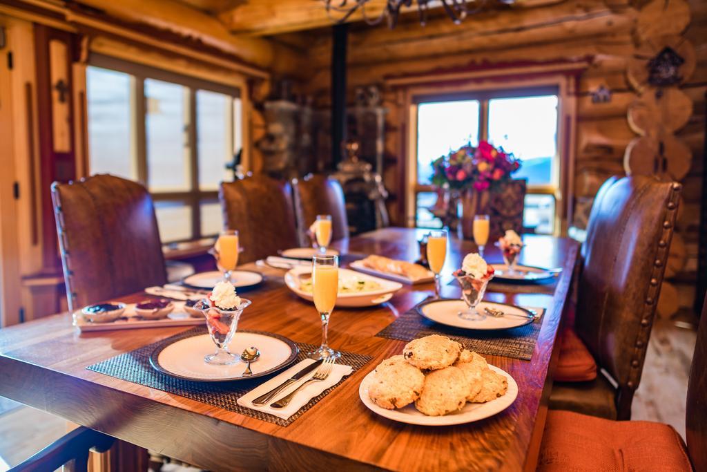 Coyote Bluff Estate Bed and Breakfast Somers Eksteriør billede